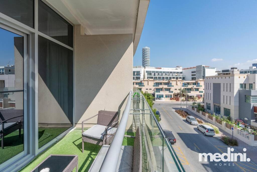 Large In Jvc - Apartamento