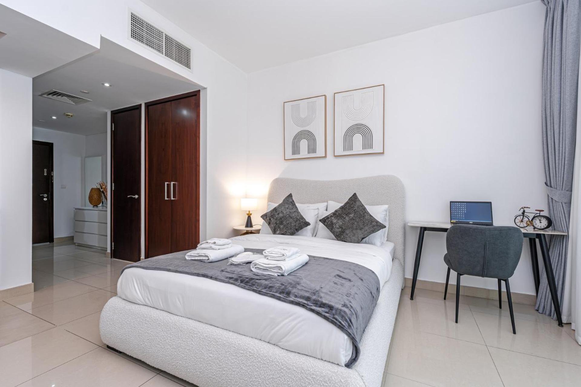 Chic I Sofa Bed I Free Weekly Housekeeping Appartamento *