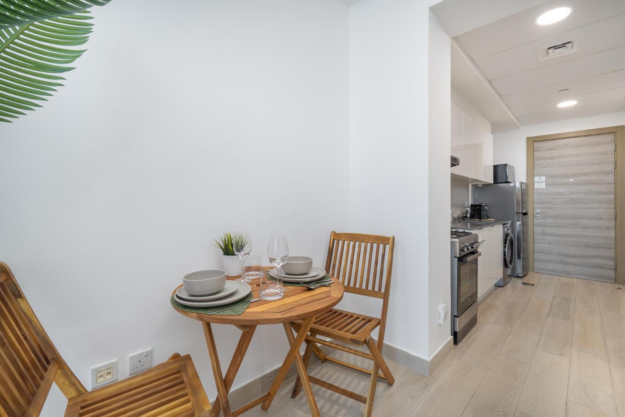 Appartement Bright And Stylish In Jvc With Skyline View Dubaï