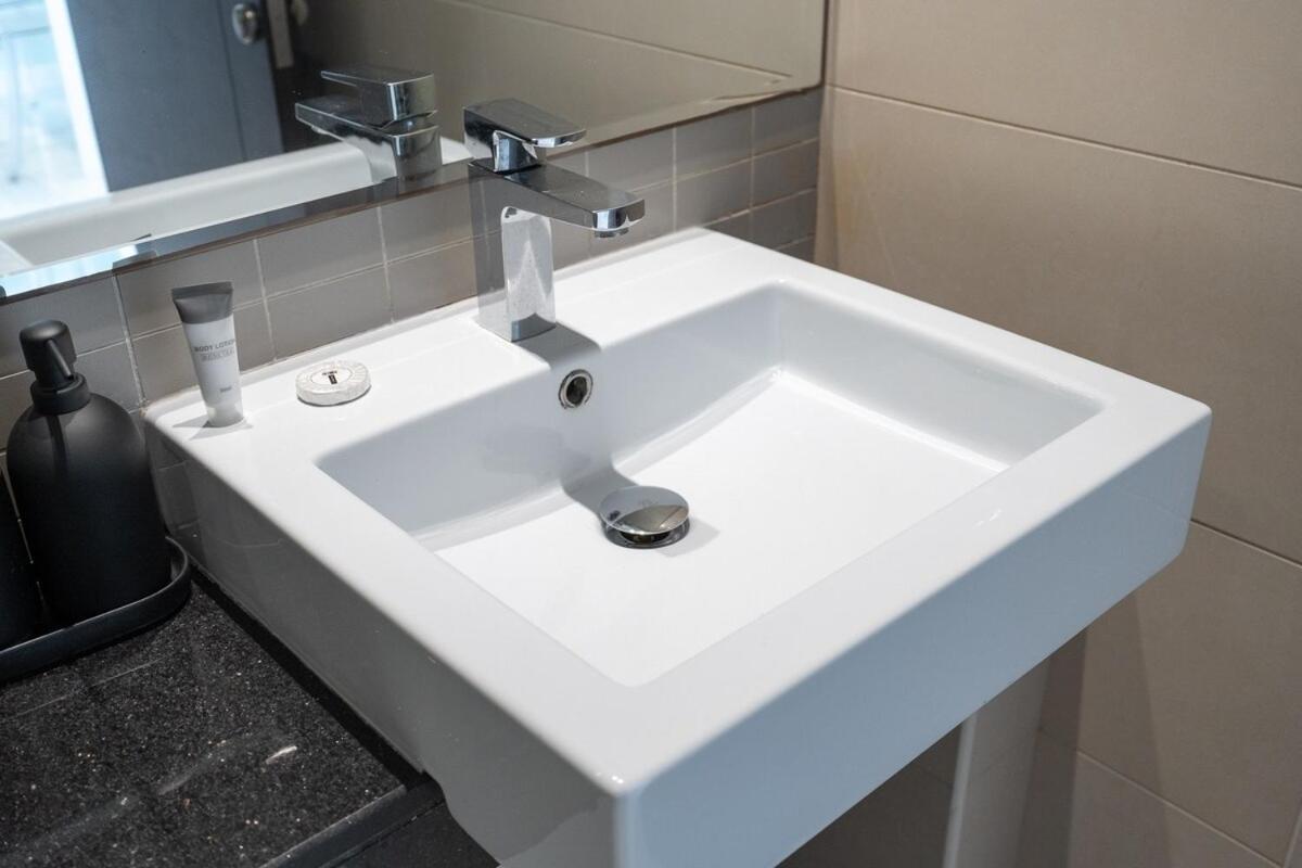 Welcoming Perfect For 2 In Marina Dubaï