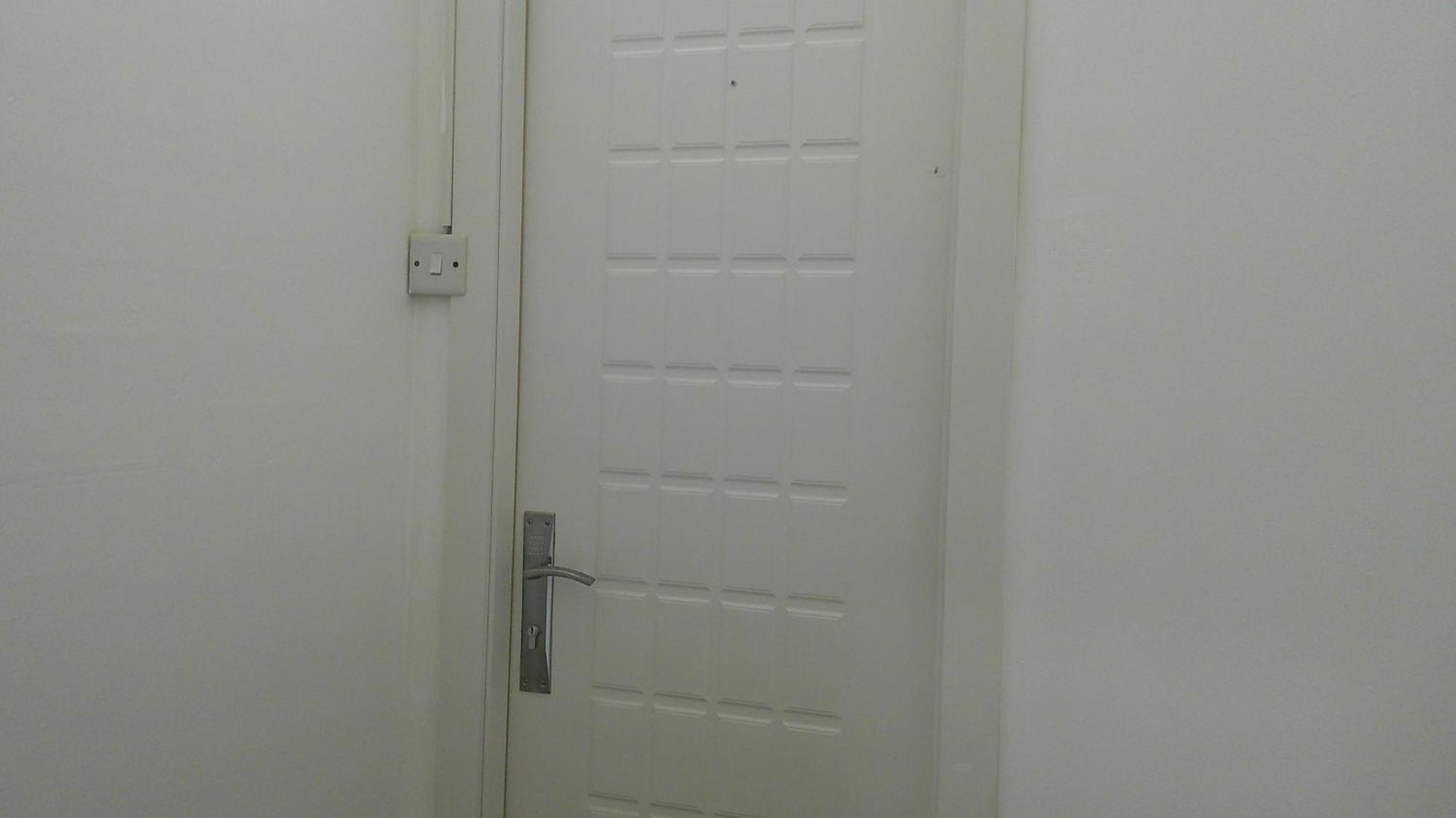Kro Ruby Star Budget With Shared Washroom Access G06 Dubai