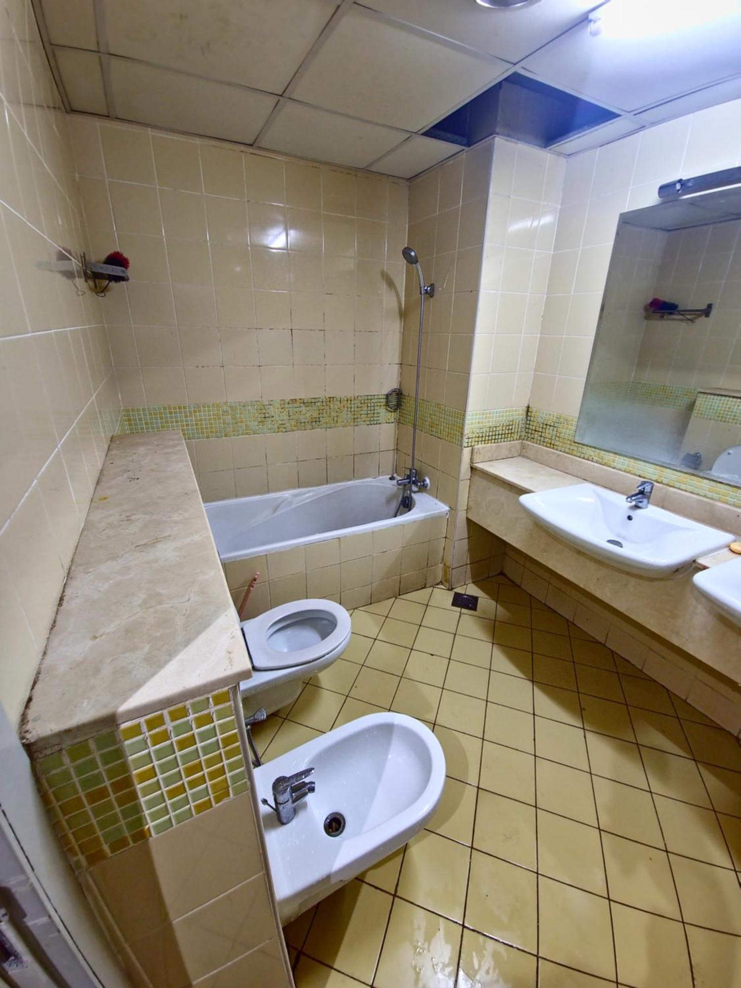 Ruby Star Budget With Shared Washroom Access G06 Kro *