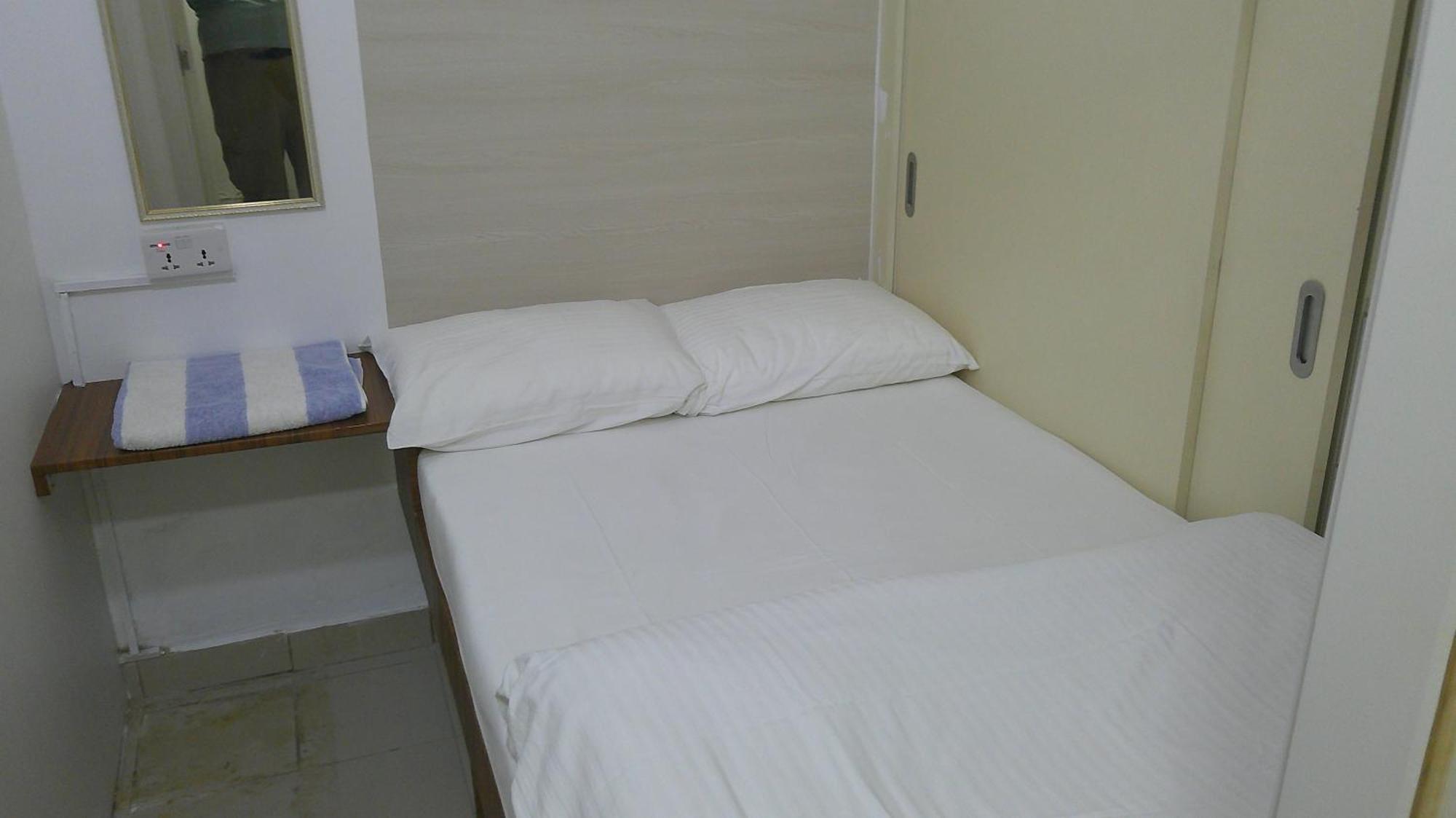 Ruby Star Budget With Shared Washroom Access G06 Han