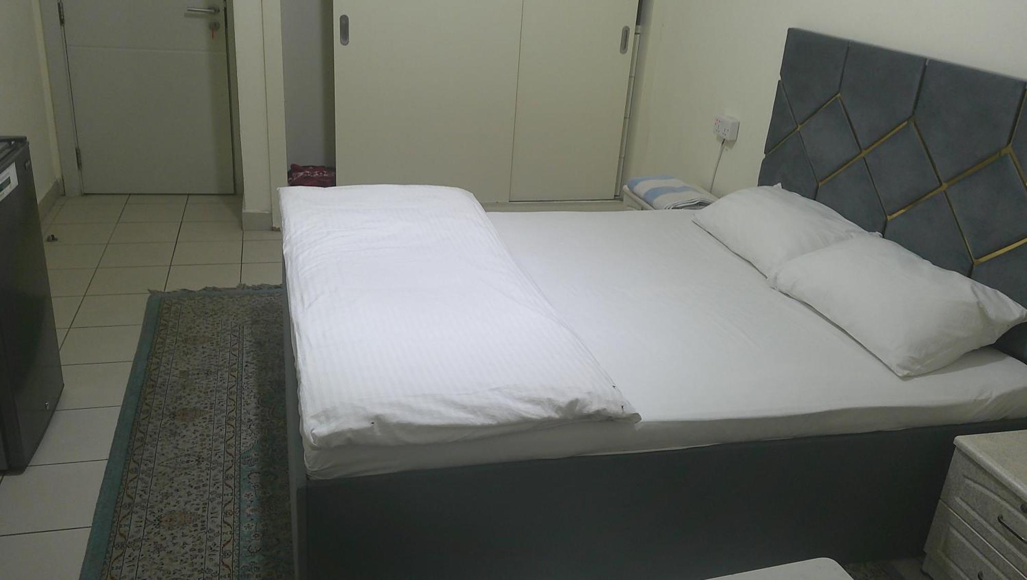 Mini-hôtel Ruby Star Private With Sharing Washrooms 426 *