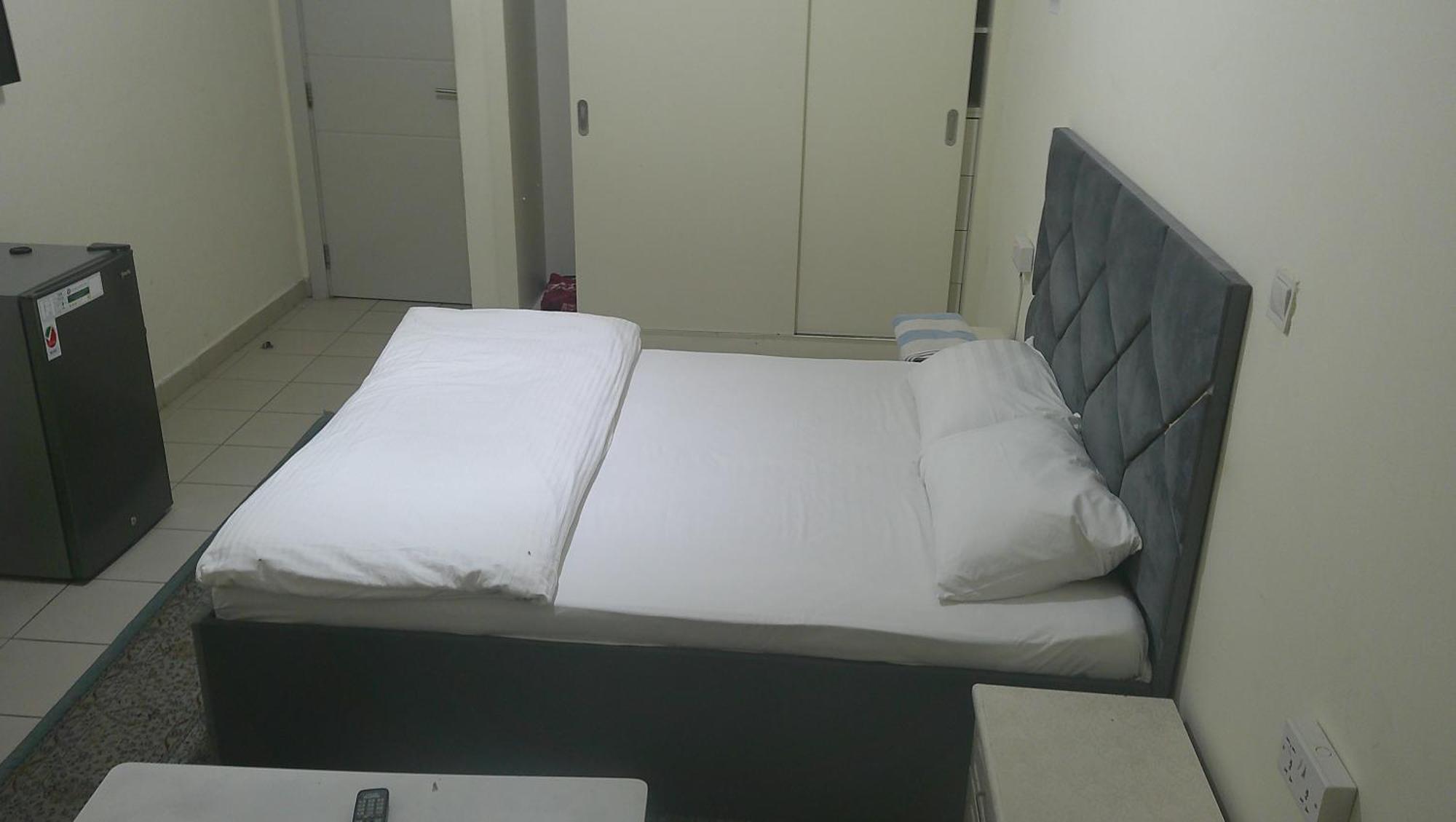Mini-hôtel Ruby Star Private With Sharing Washrooms 426