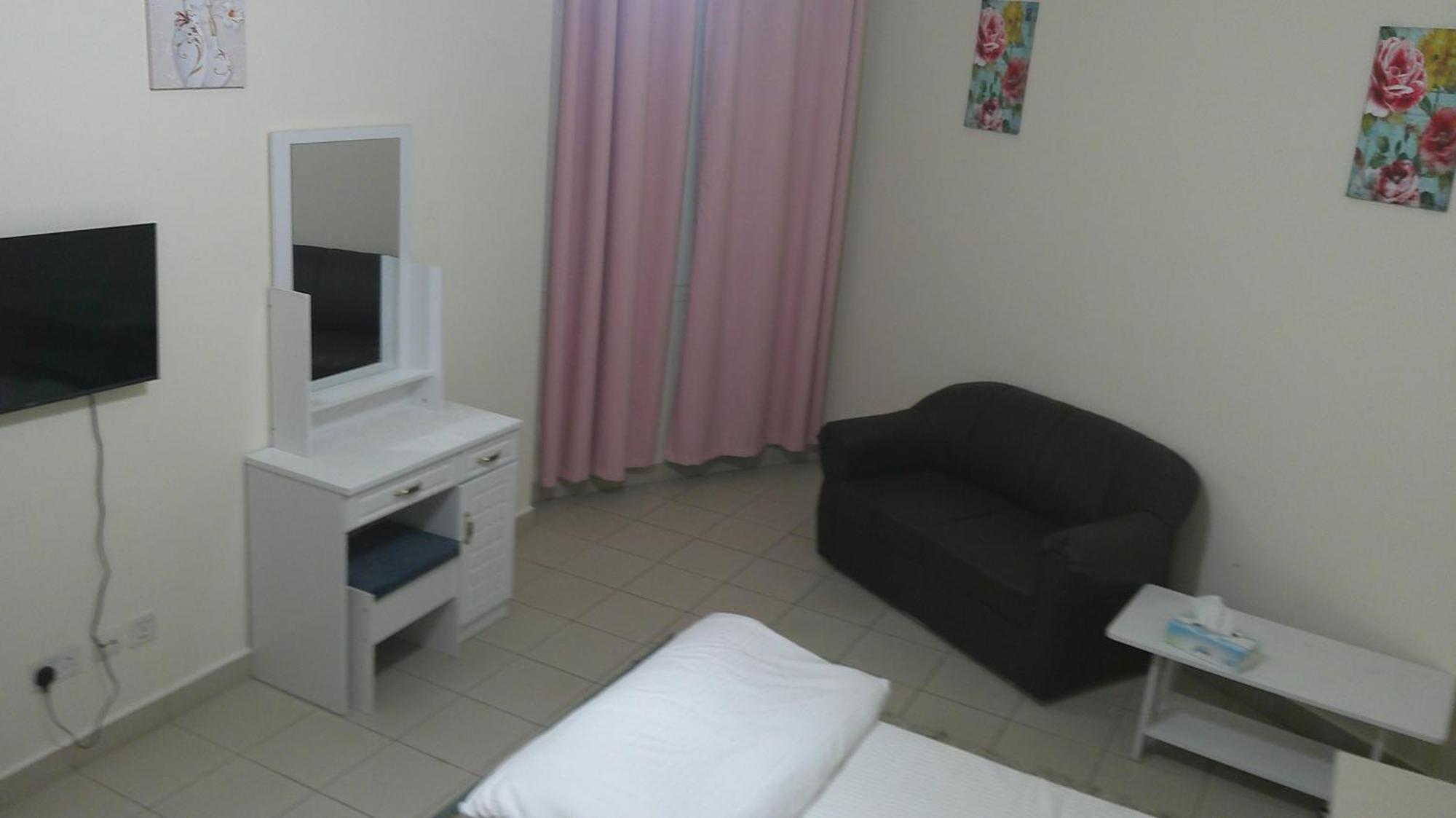 Mini-hôtel Ruby Star Private With Sharing Washrooms 426 Dubaï
