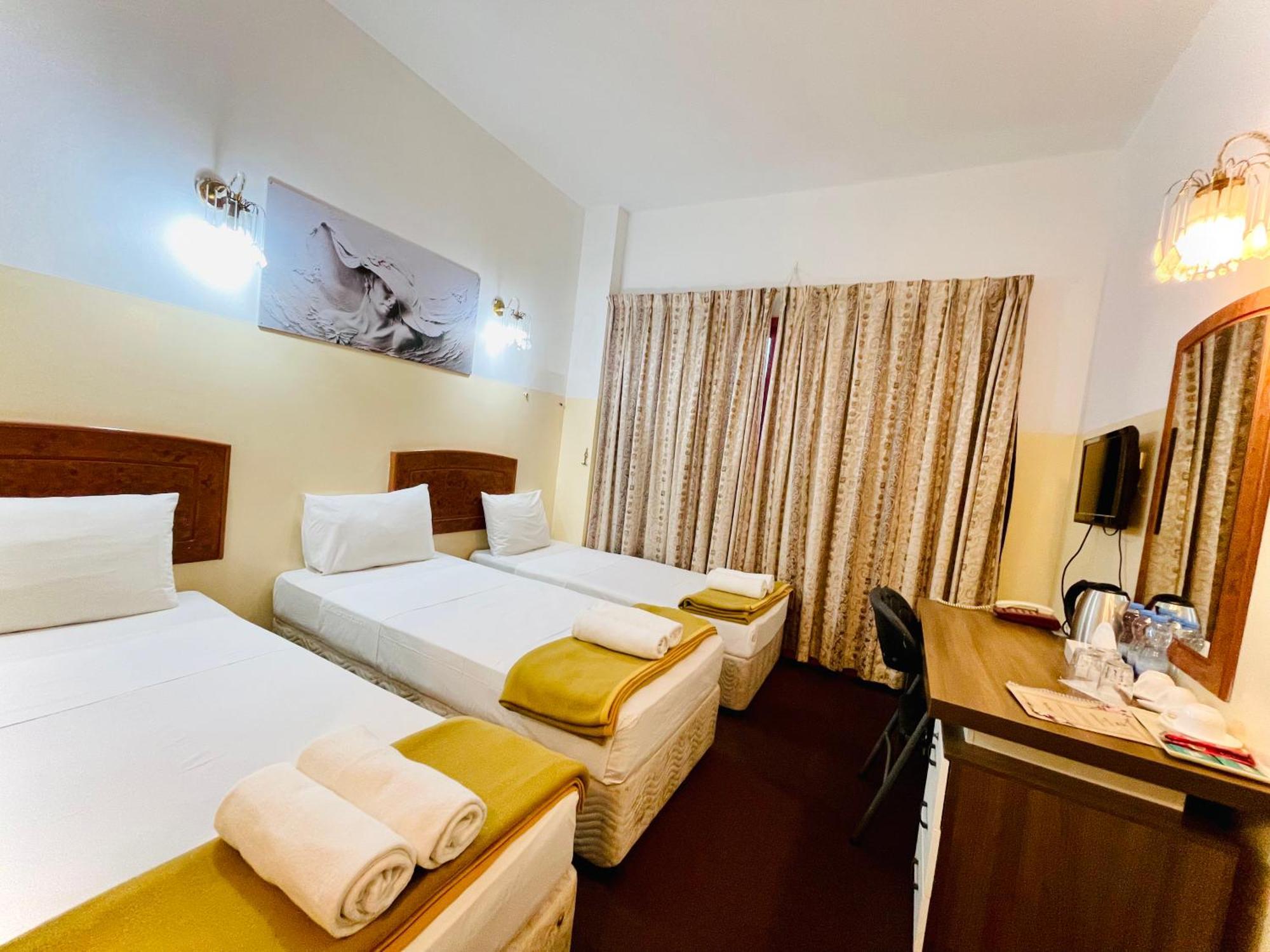 Queens 2* Dubai
