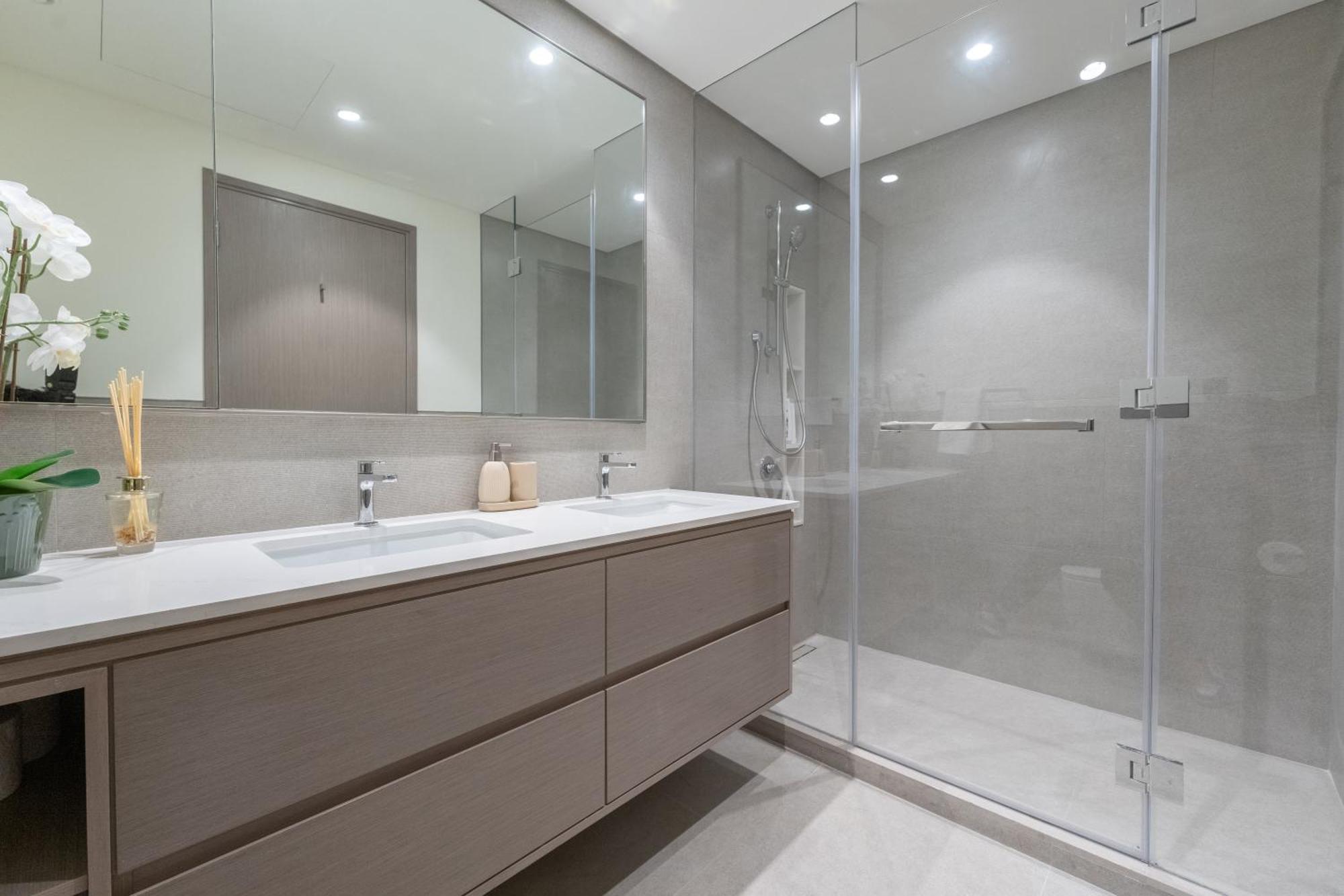 One Lux Grande Signature Residences * Dubai