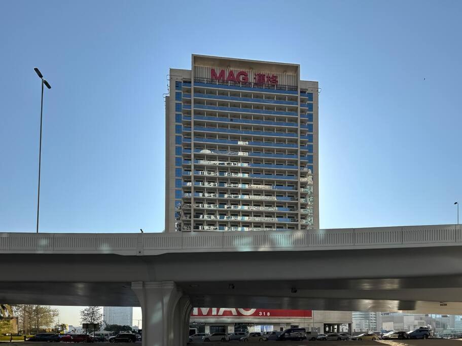 Apartamento Sky High Comfort 1br Study With And Canal Views Dubái