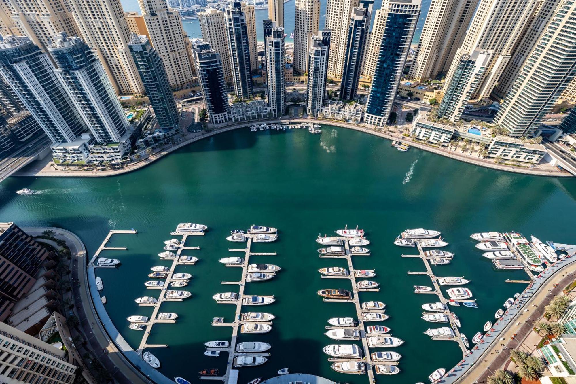 Eden's Homes & - Vida Marina Residences Apartemen Dubai