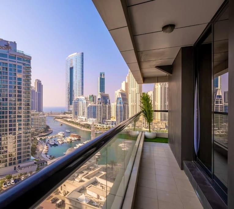 Apartamento Escan Tower Marina View Dubai