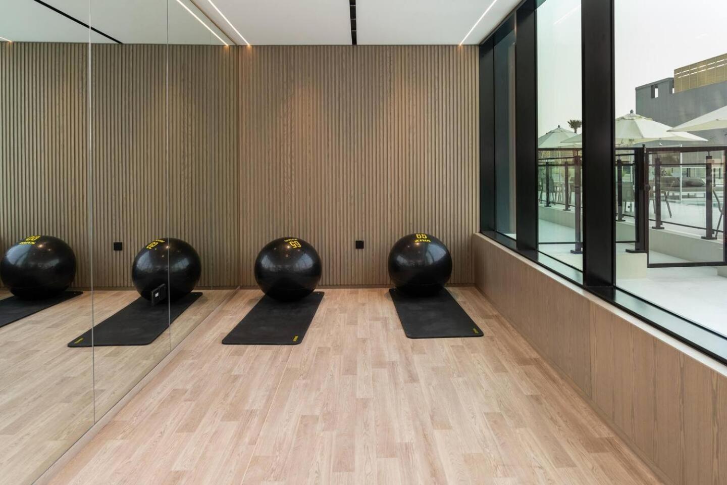 Lejlighed Fully Furnished 1 Bedroom With Balcony
