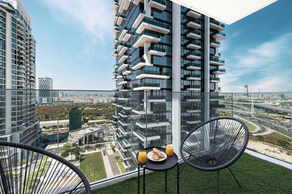 Chic 2 Bed Near Trade Centre With 5 Star Amenities Apartment Dubai