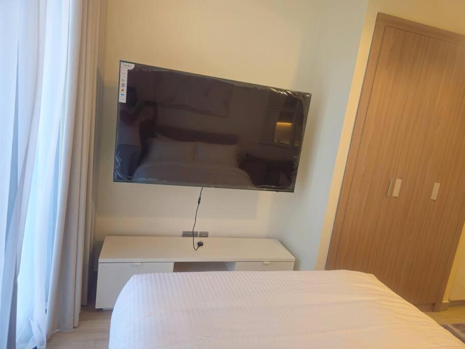 Appartement Luxury Near Burj Khalifa In Azizi Riviera Dubaï