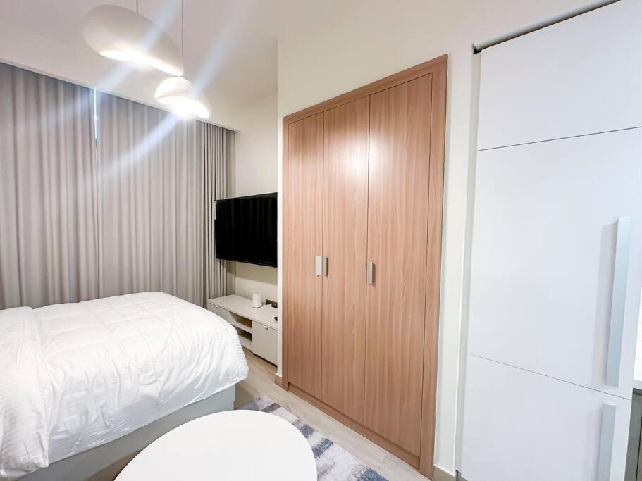 Appartement Luxury Near Burj Khalifa In Azizi Riviera *