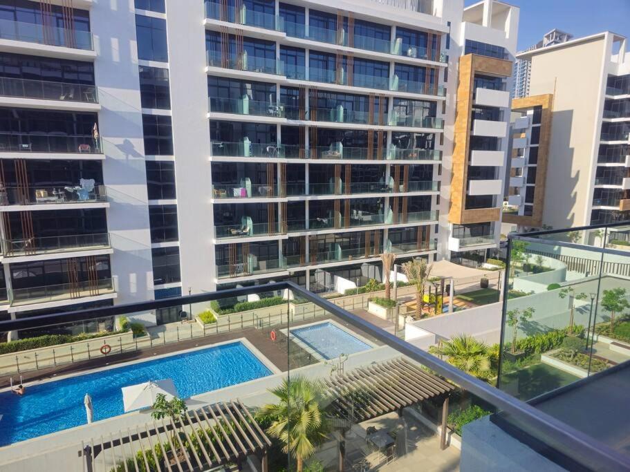 Luxury Near Burj Khalifa In Azizi Riviera *