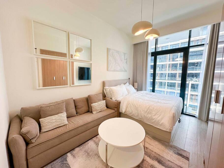 Luxury Near Burj Khalifa In Azizi Riviera * Dubaï