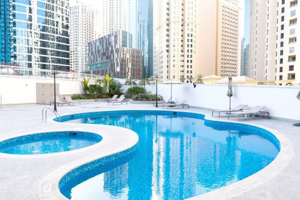 Apartament Sunrise Homes - 2 Bedroom With Panoramic Marina Views