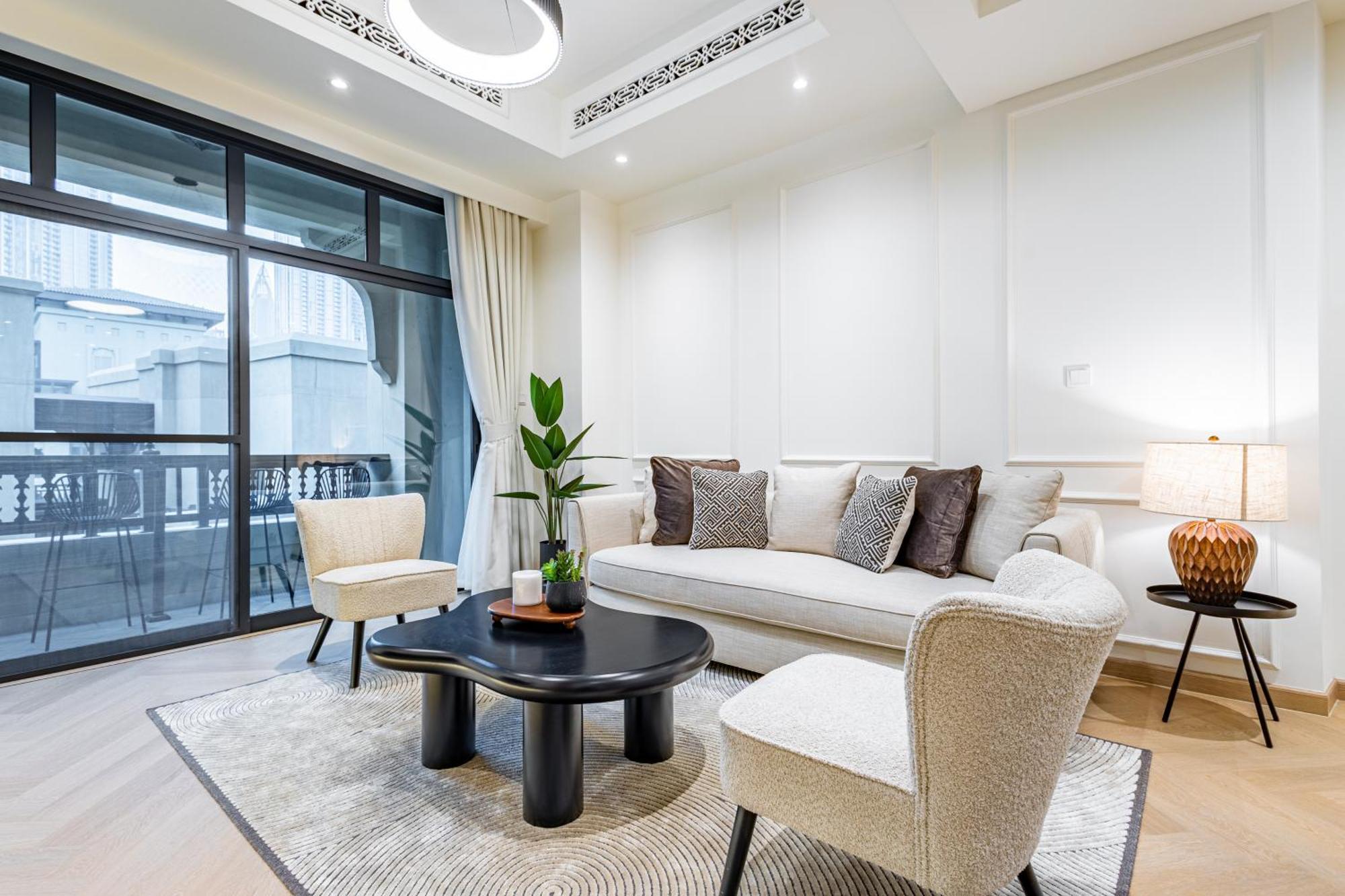 Lejlighed Upgraded 1br Retreat With Iconic Burj Khalifa Views Dubai