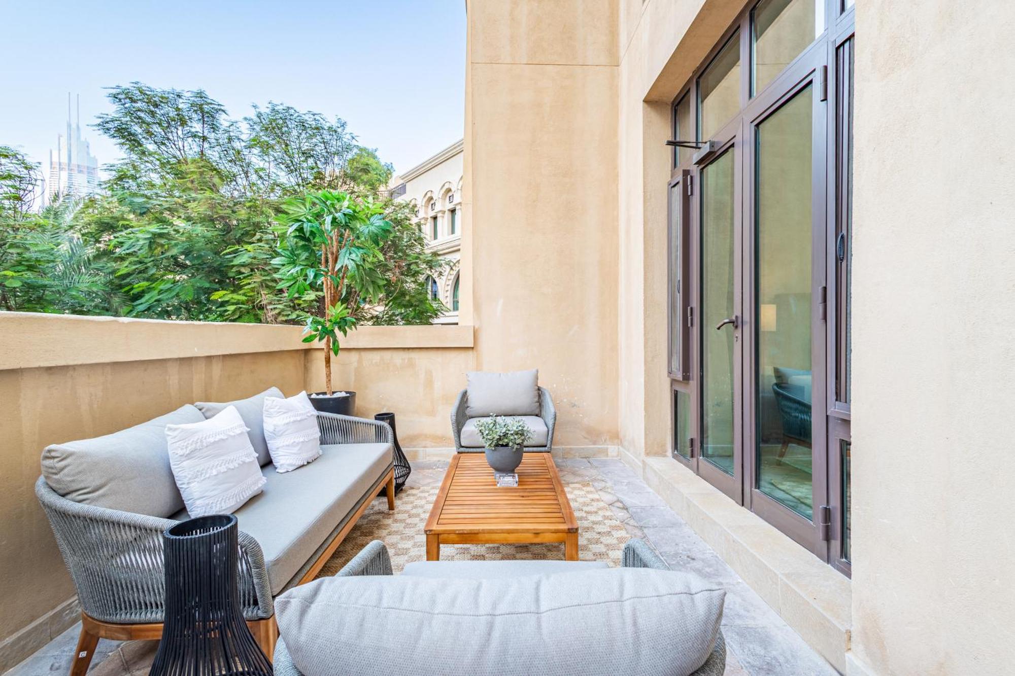 Lejlighed Upgraded 1br Retreat With Iconic Burj Khalifa Views *