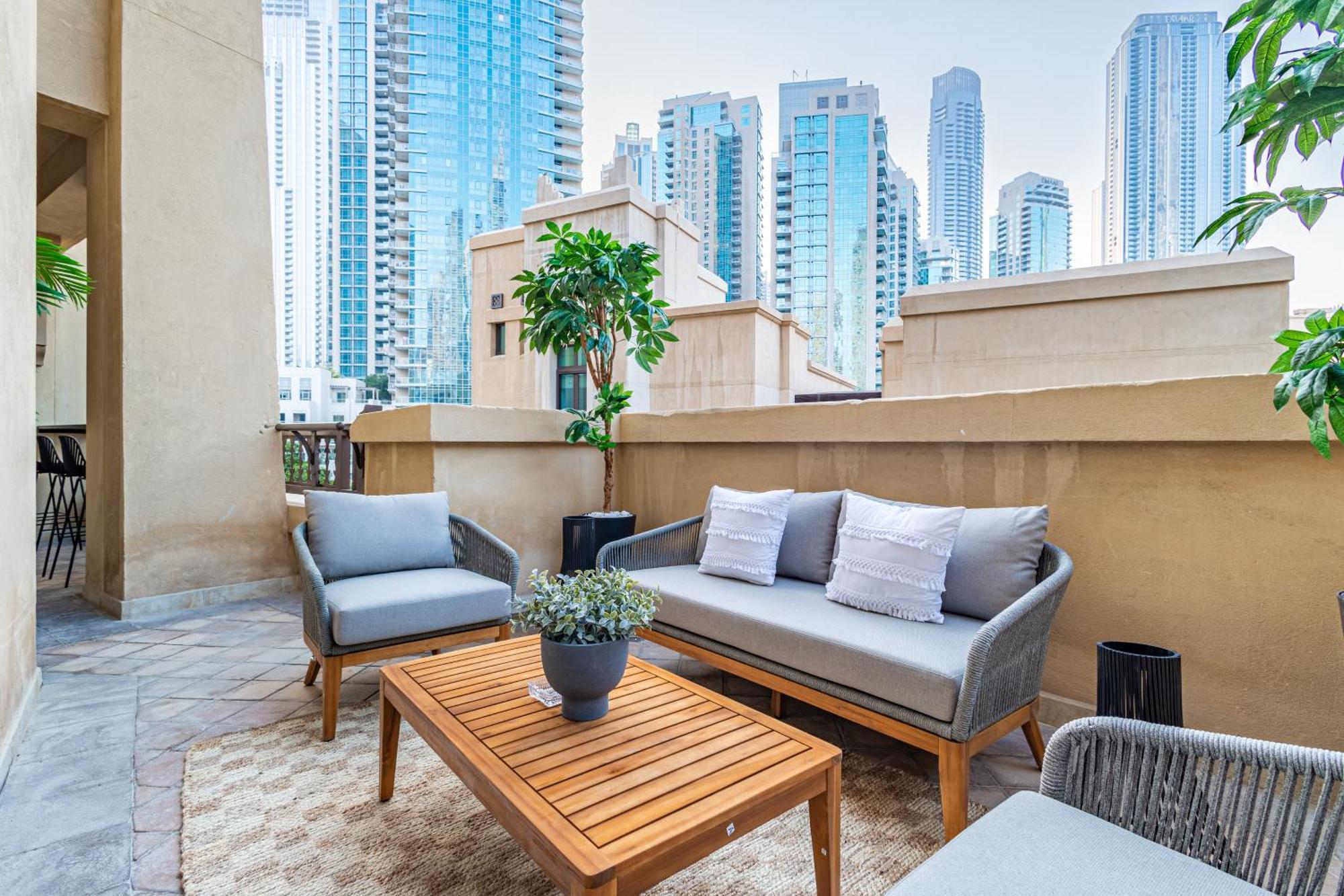 Upgraded 1br Retreat With Iconic Burj Khalifa Views Lejlighed *
