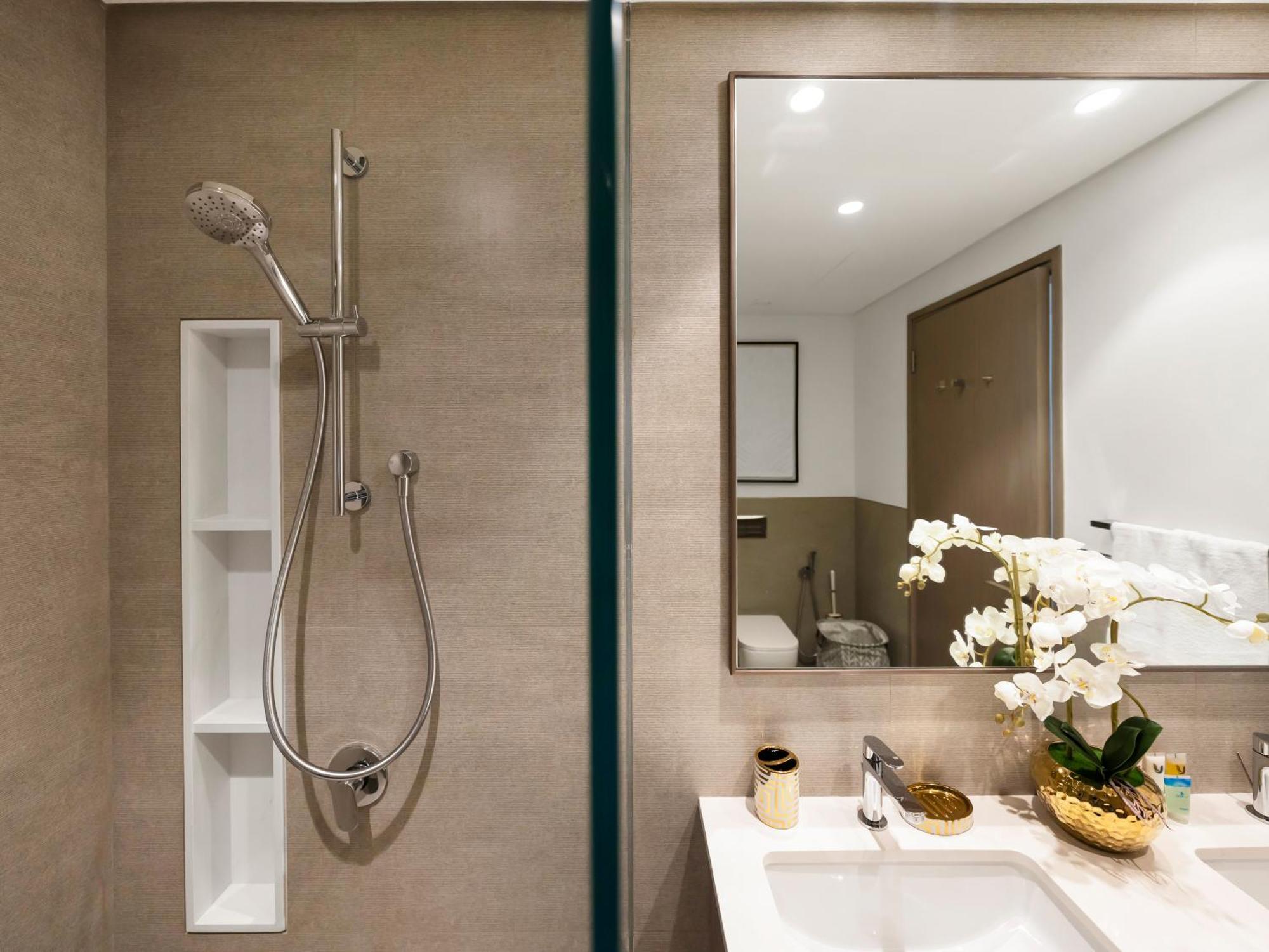 Luxury Two Bedroom With Balcony, Full Burj Khalifa & Fountain Views By Delujo Apartamento Dubái