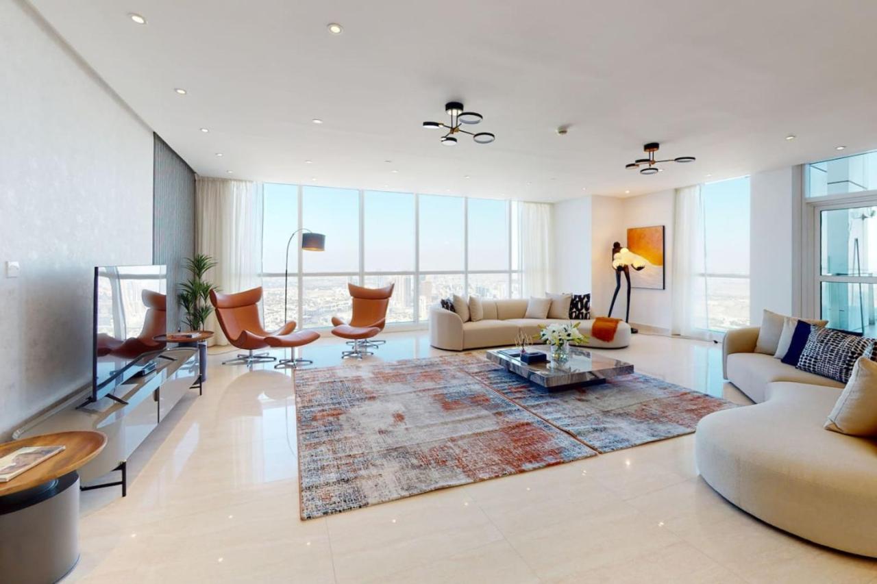 23 Marina - Luxurious Four Bedroom With Sea View Apartemen
