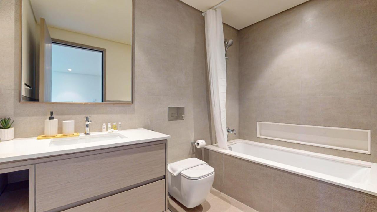 Grande - Elegant One Bed With View * Dubaï