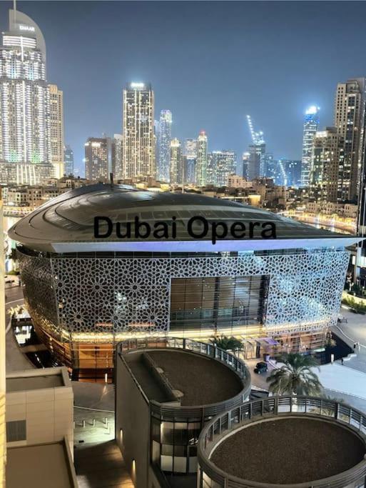 In Opposite To Burj Khalifa * Dubaï