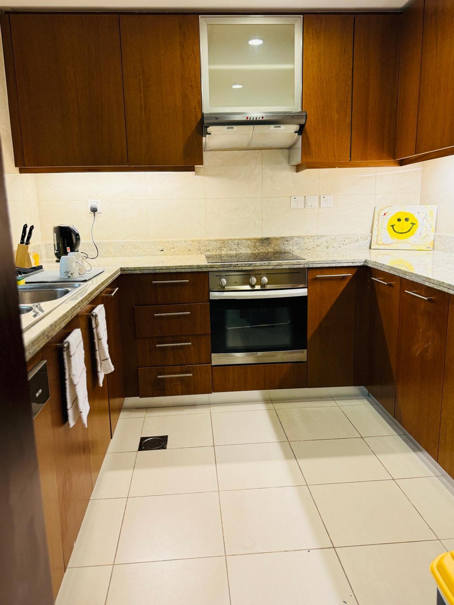 Appartement In Opposite To Burj Khalifa *