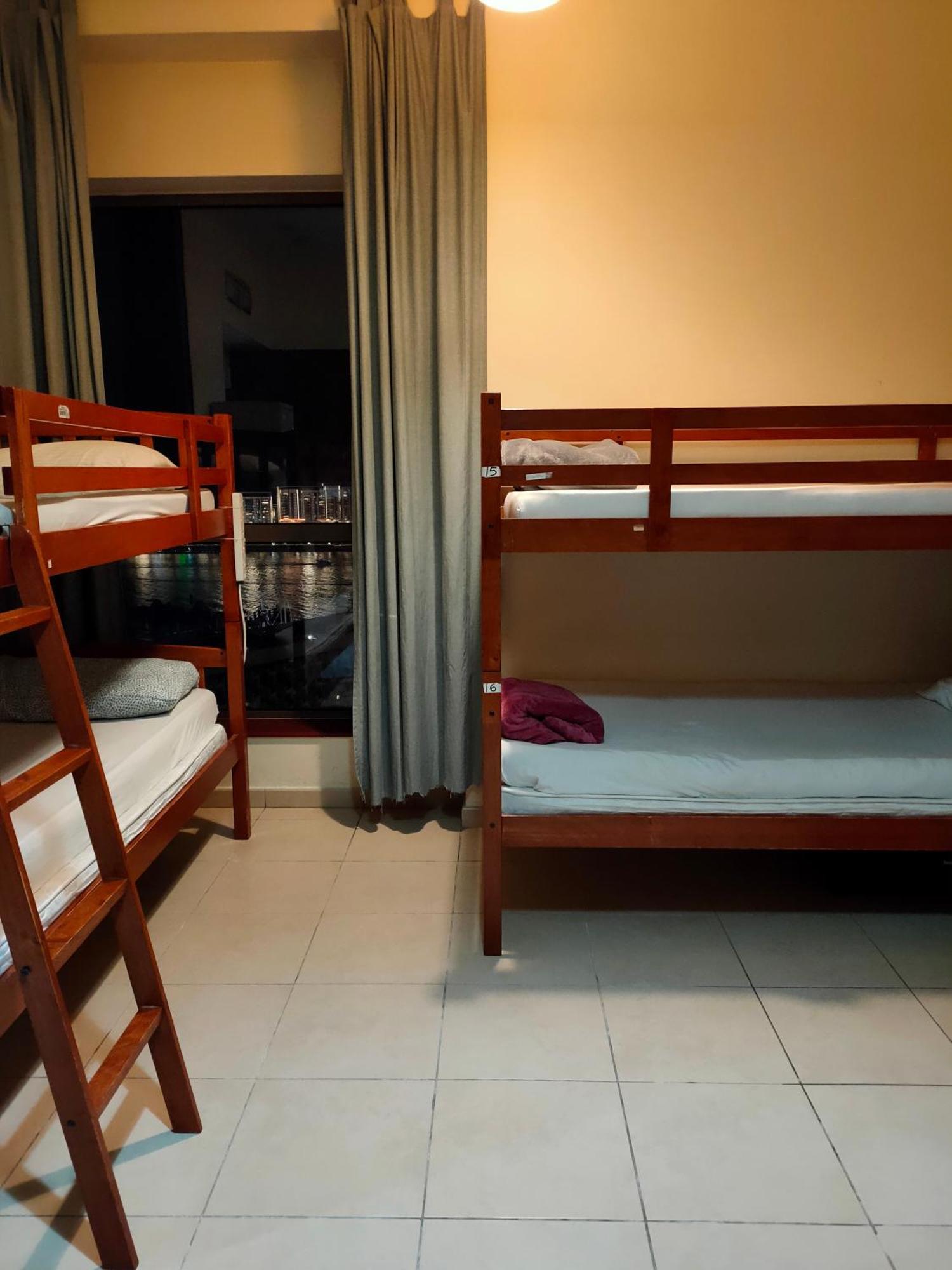 Quarto em Acomodações Particulares Ain View Jbr Dubai