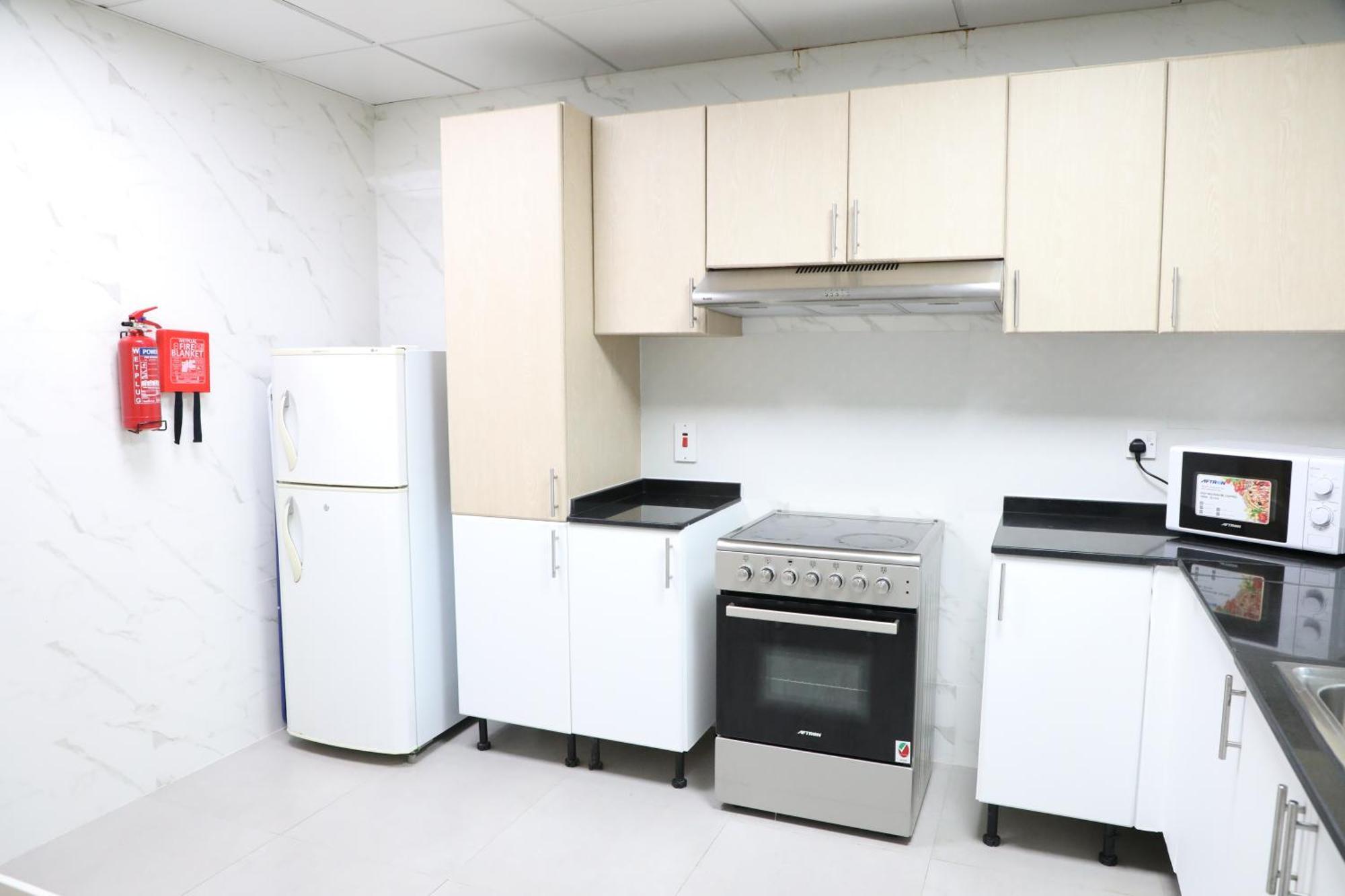 Lejlighedshotel Wescott Plaza Llc Formerly West Zone Plaza Apts Dubai