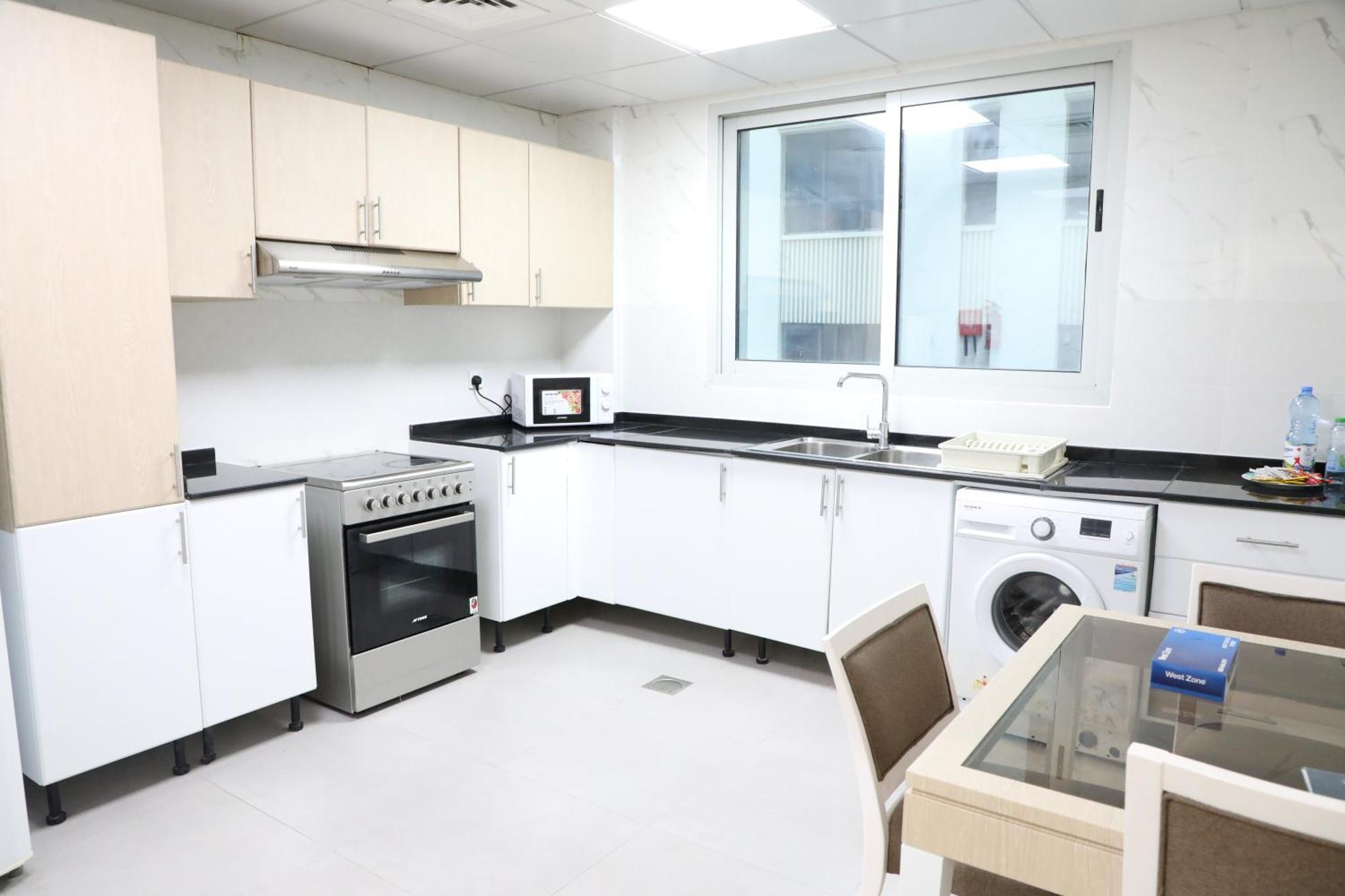 Apart-hotel Wescott Plaza Llc Formerly West Zone Plaza Apts Dubai