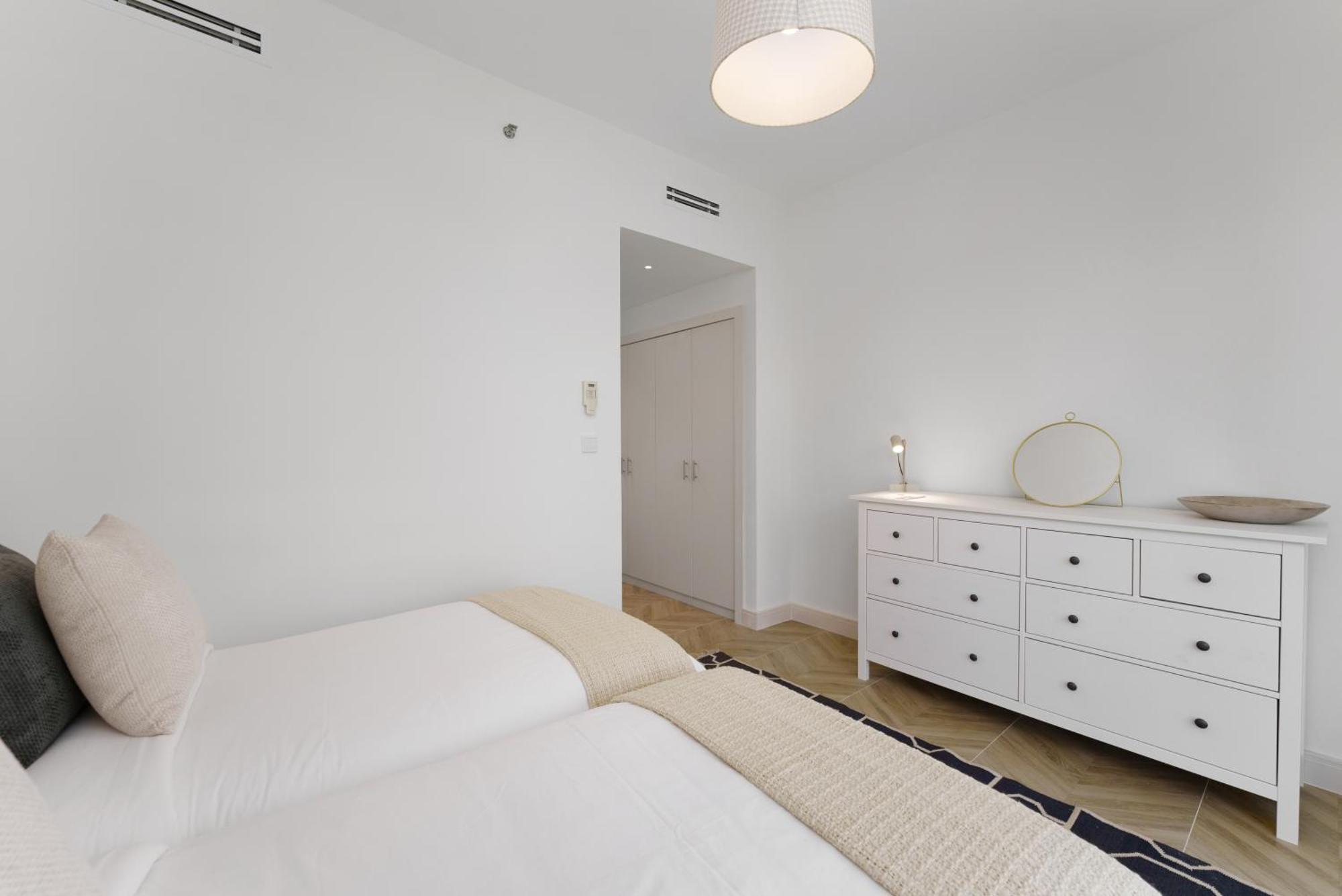 Apartament Maison Privee - Blissful Living With Marina Waterfront Views *