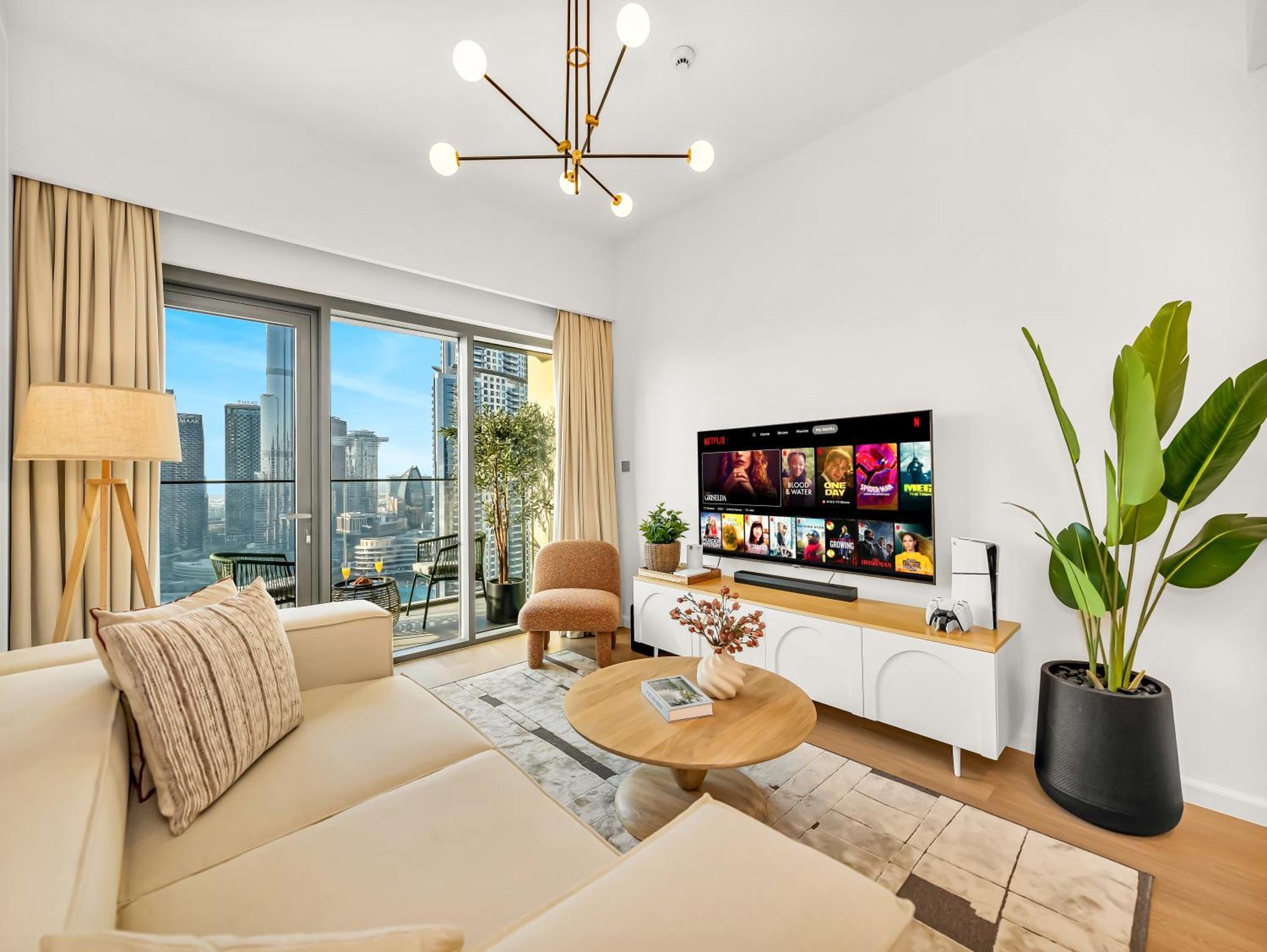 The Burj Khalifa Luxury 2-bed In Burj Royale *