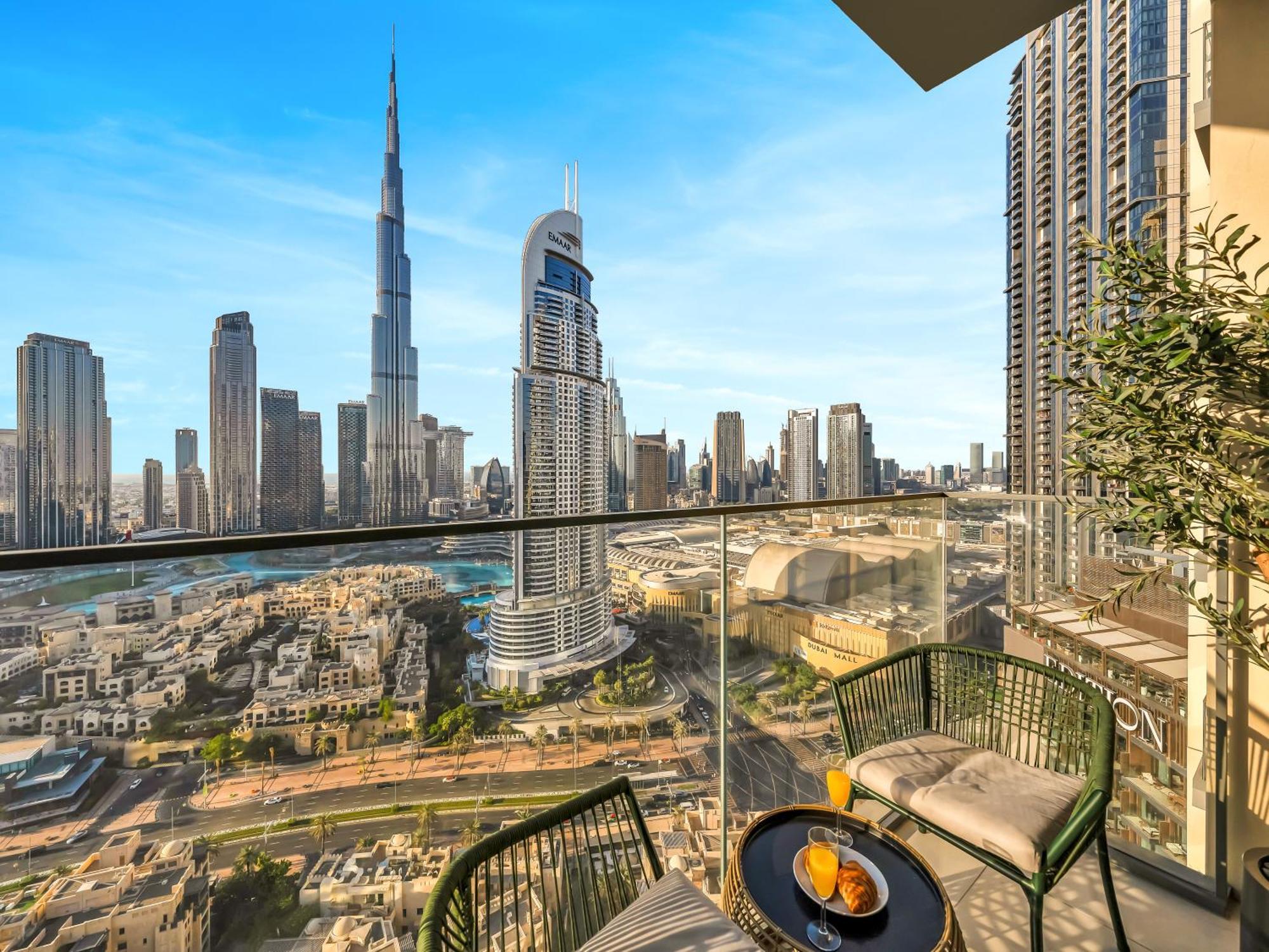 The Burj Khalifa Luxury 2-bed In Burj Royale *