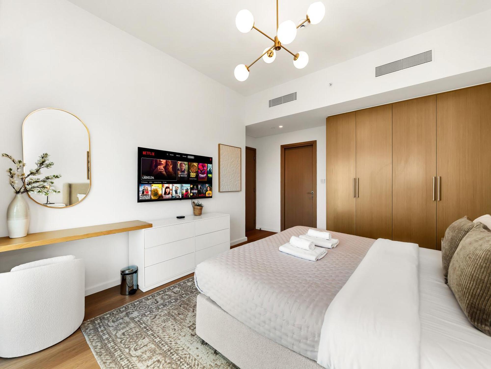 Apartemen The Burj Khalifa Luxury 2-bed In Burj Royale