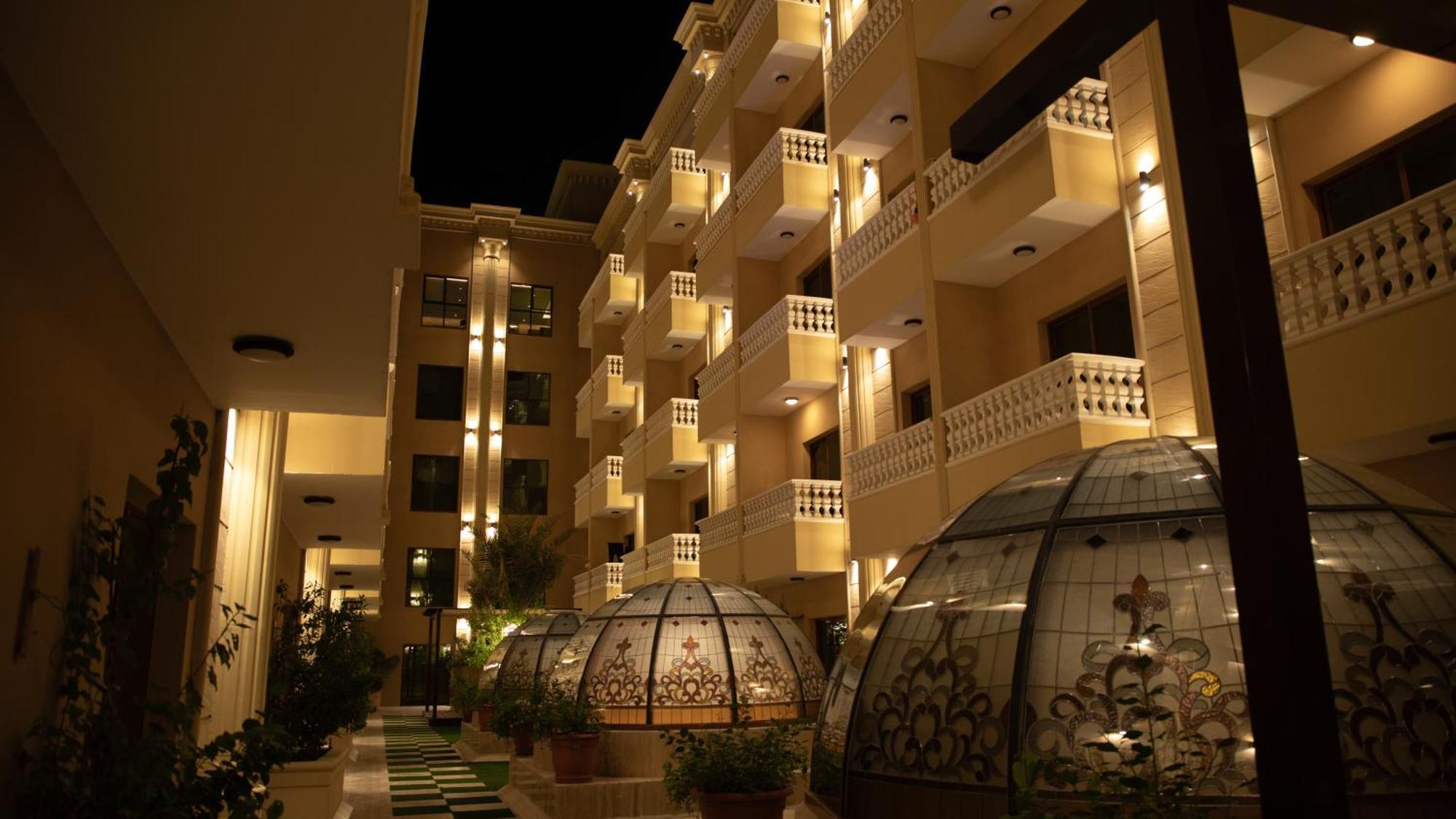 Hotell La Zona Continental 4*