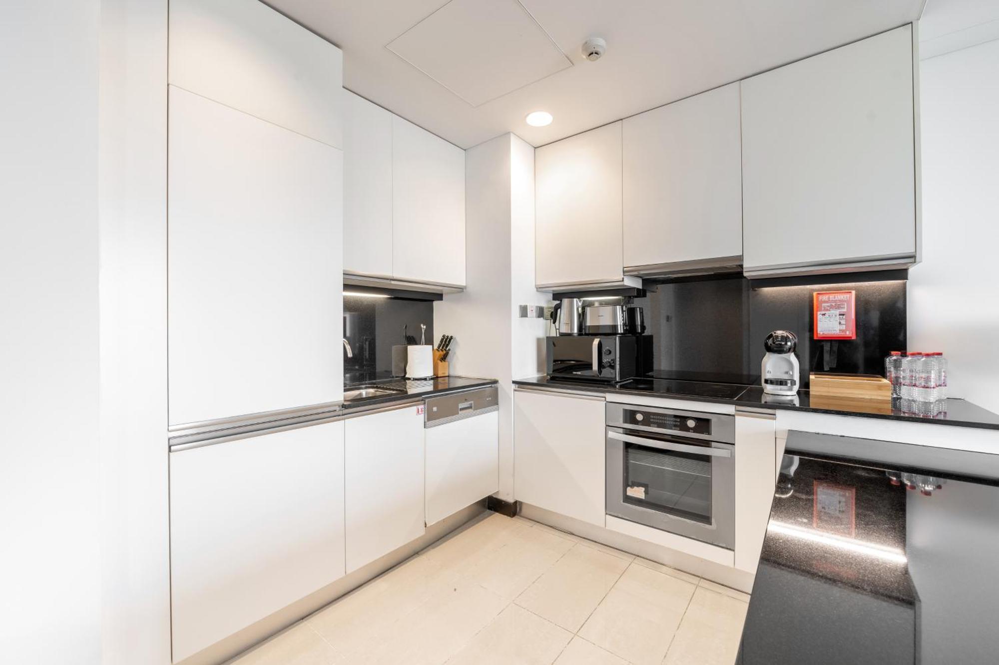 Aparthotel Emaar Residences Marina By Qstay - Address Marina *
