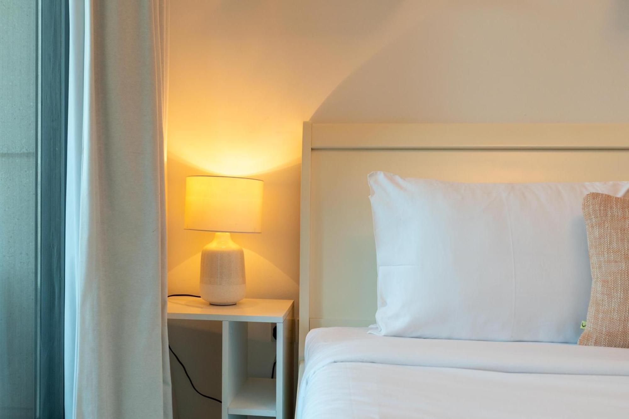 Vacay Lettings - 1 Bhk - Iris Blue Marina