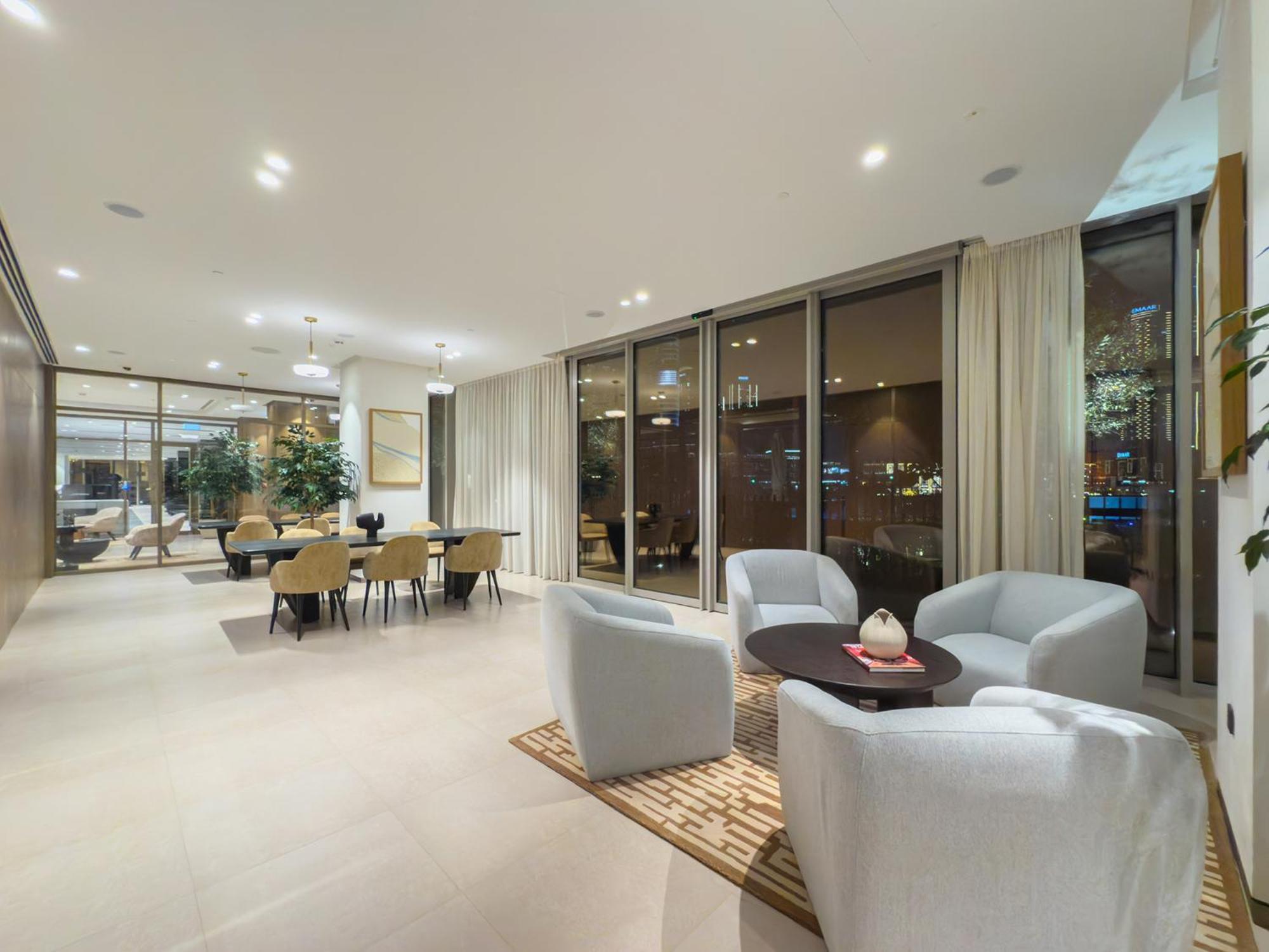 Skyline Majesty - Luxury Living With Full Burj Khalifa & Fountain Views - 1703 Appartement