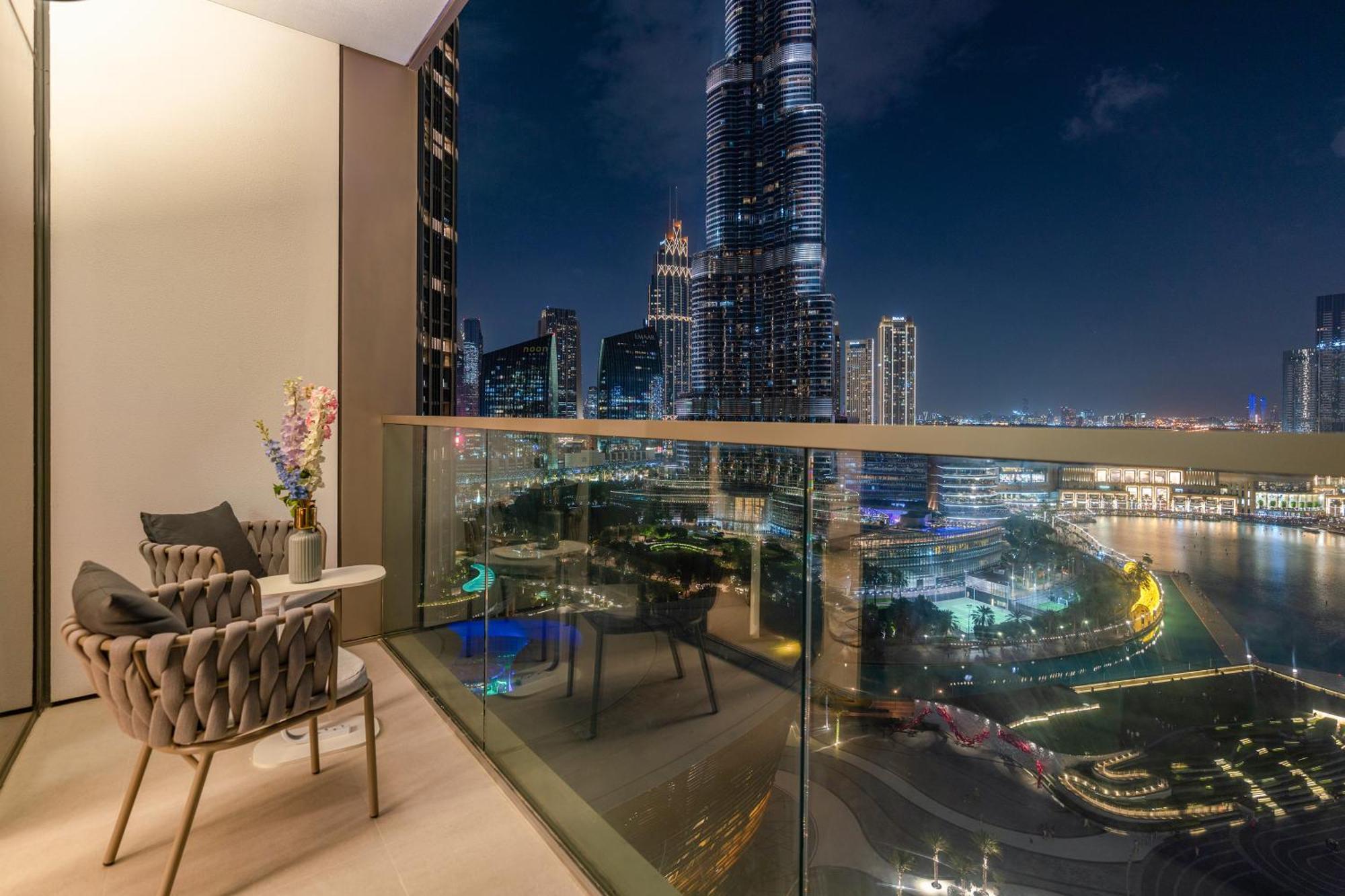 Skyline Majesty - Luxury Living With Full Burj Khalifa & Fountain Views - 1703 Appartement