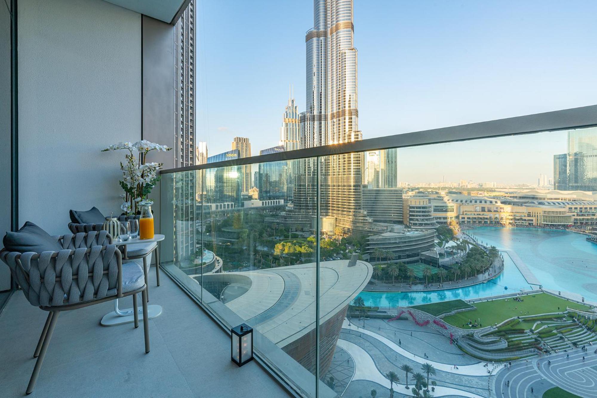 Skyline Majesty - Luxury Living With Full Burj Khalifa & Fountain Views - 1703 Appartement