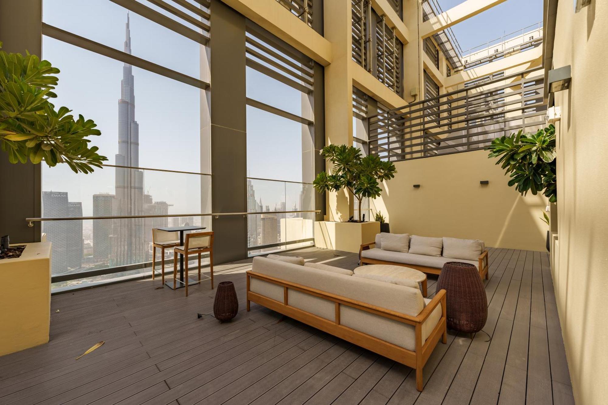 Lägenhet Maison Privee - Elevated Living With Spectacular Burj Khalifa Views *