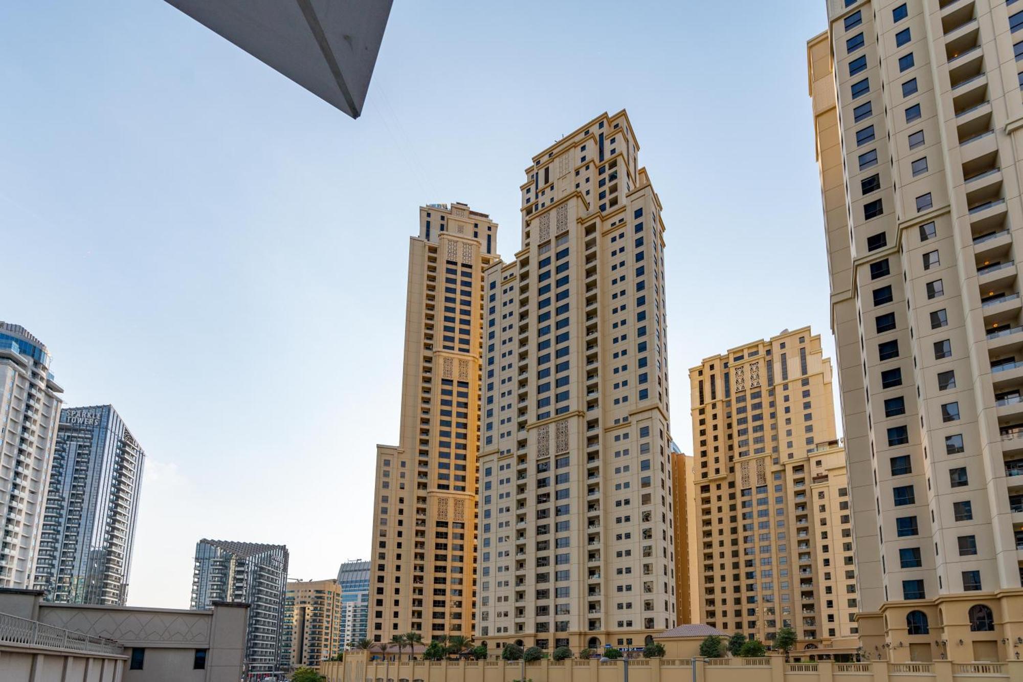 Appartement White Sage Spacious 1br At Marina Promenade