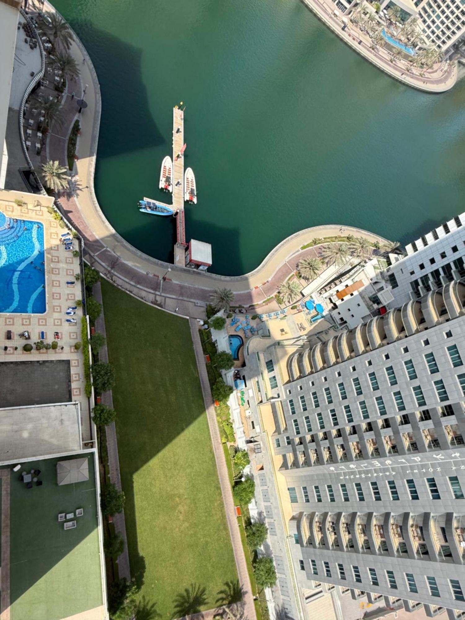 Stunning Marina-view 1 Bed *