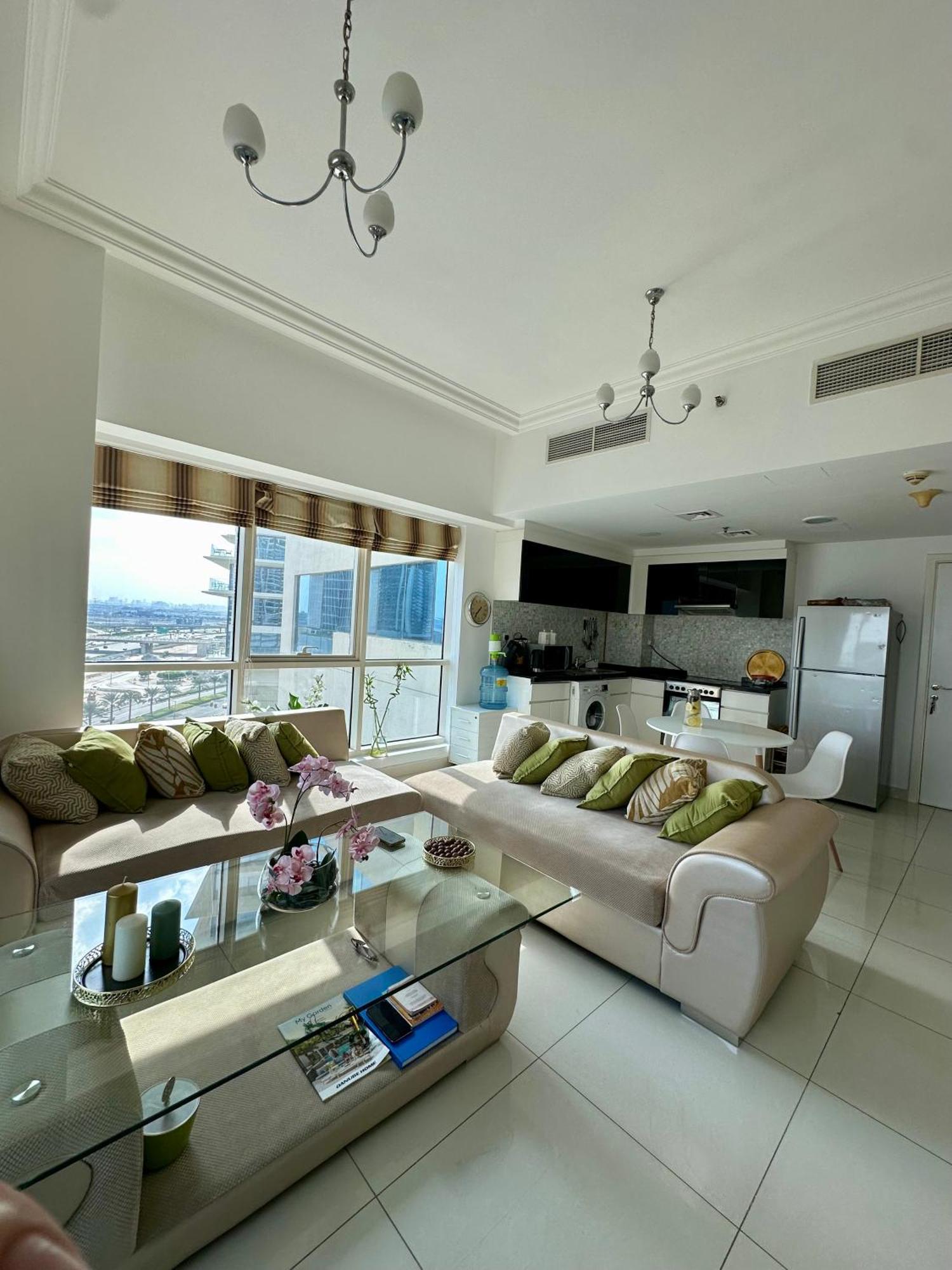 Apartment 1 Bedroom In The Heart Of Business Bay *
