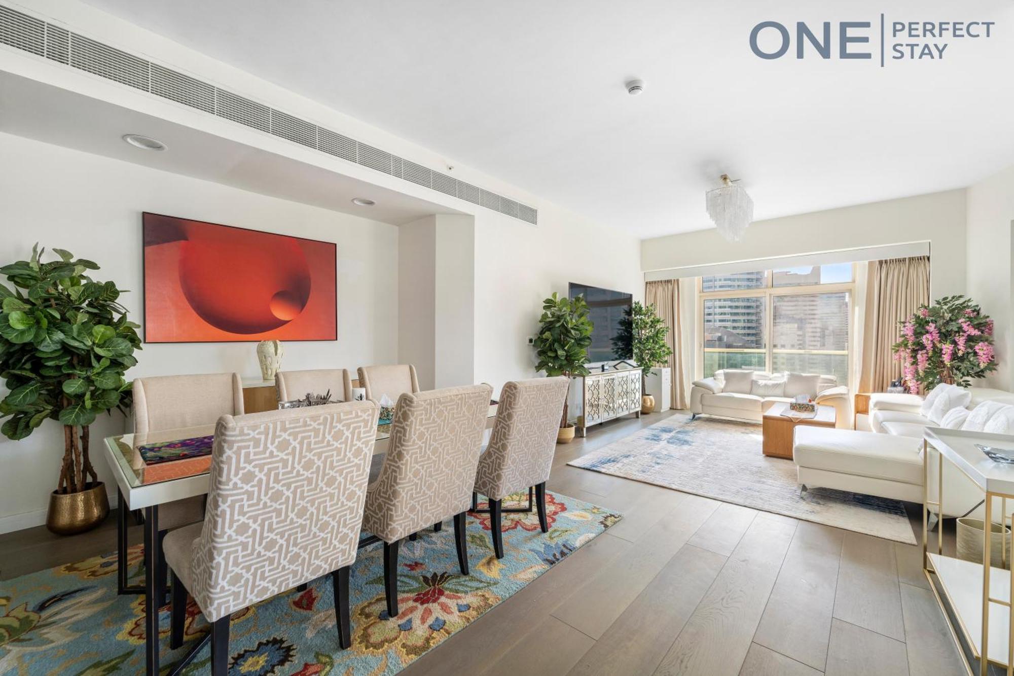 Appartamento Amazing 3br With Maid In Marina With Pool & Gym Dubai