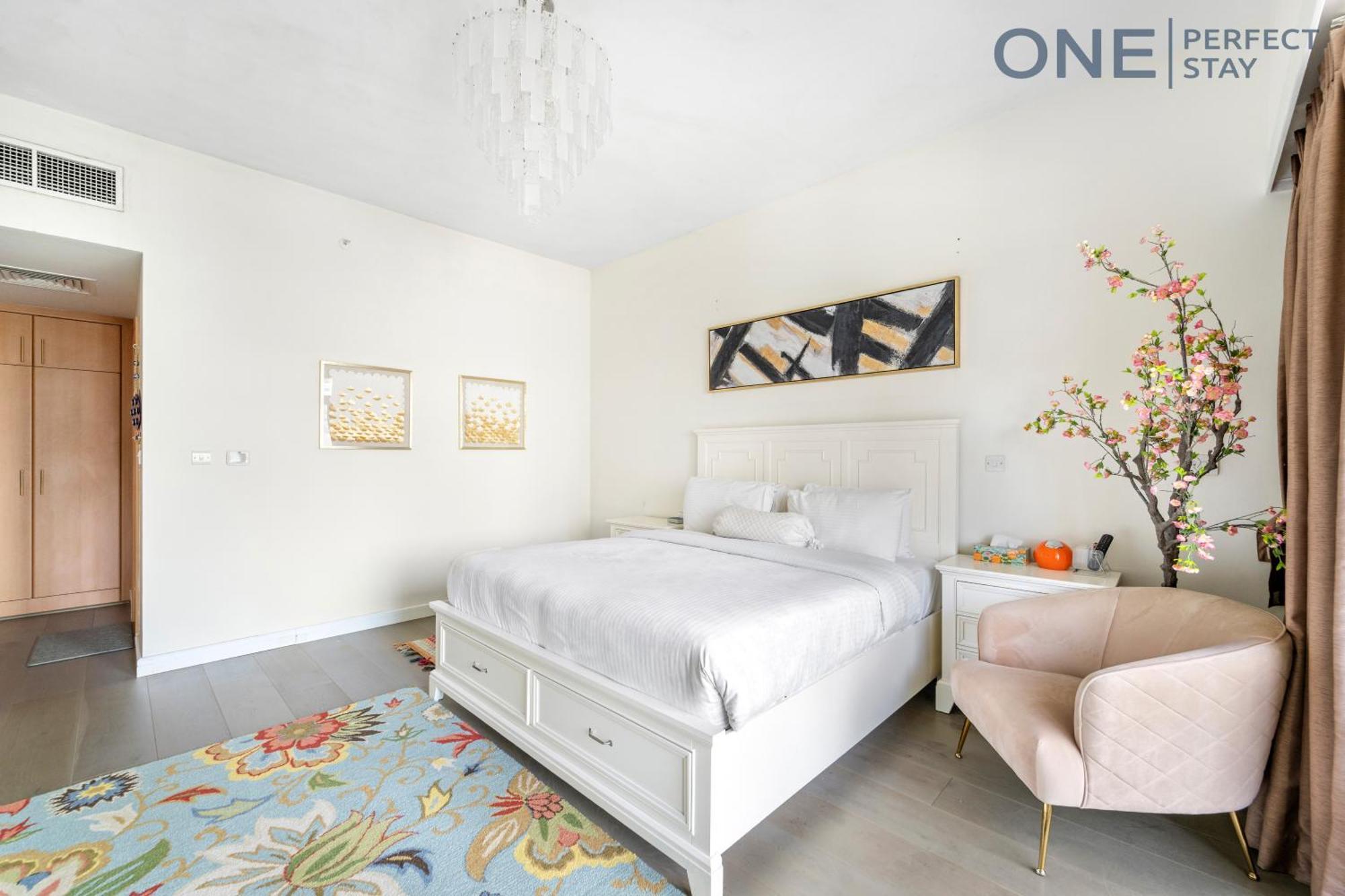 Appartamento Amazing 3br With Maid In Marina With Pool & Gym Dubai