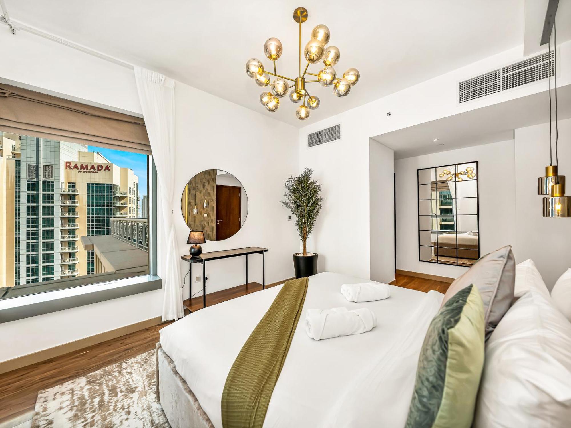 Royal Vista At 29 Boulevard - & Burj Khalifa Views - Brand New Luxury 3br Apartamento *